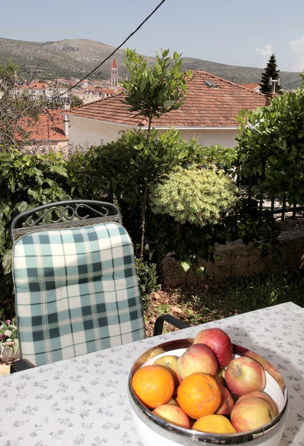 Apartment Eva Trogir Bagian luar foto