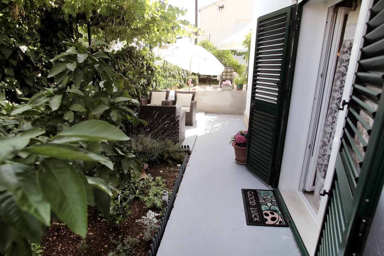 Apartment Eva Trogir Bagian luar foto